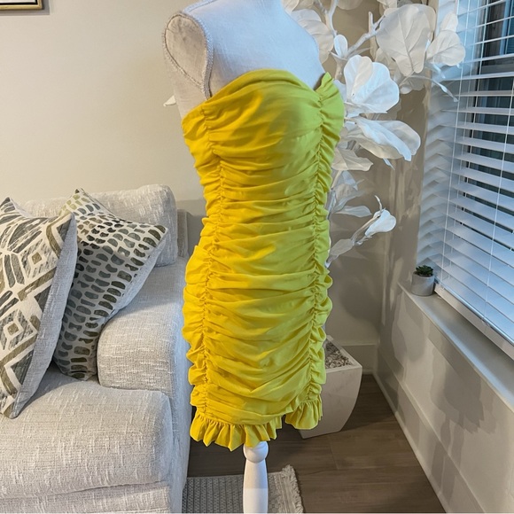 For Love And Lemons Strapless Ruched Yellow Mini Dress Size Medium - Picture 3 of 8